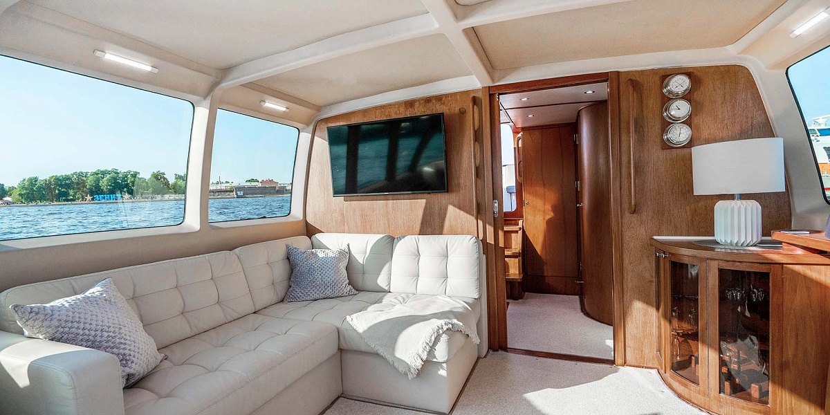 Аренда luxury tender Chudo Lodka в Санкт-Петербурге